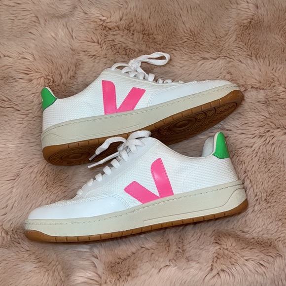 V-12 Vejas pink and green - Picture 2 of 4